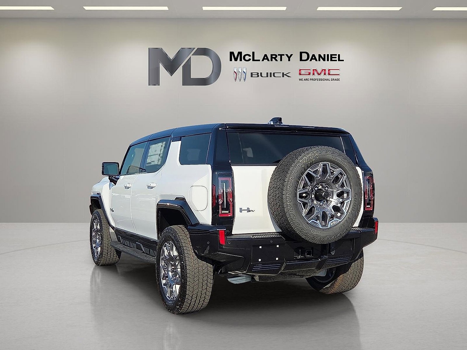New 2026 GMC Hummer EV SUV image 4
