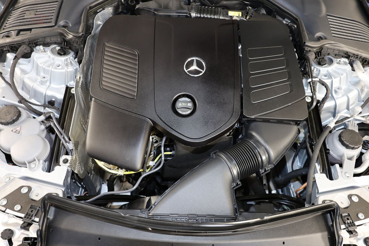 Used 2024 Mercedes-Benz CLE 300 4MATIC Cabriolet image 39