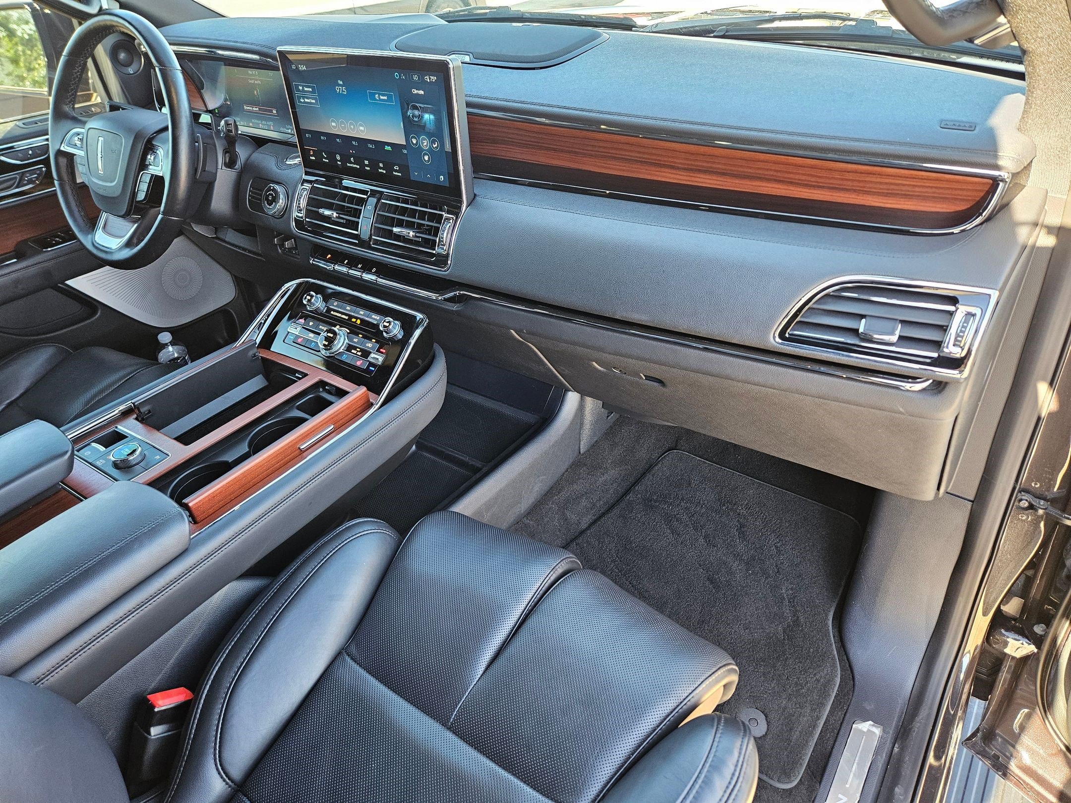 Used 2024 Lincoln Navigator L Reserve image 56