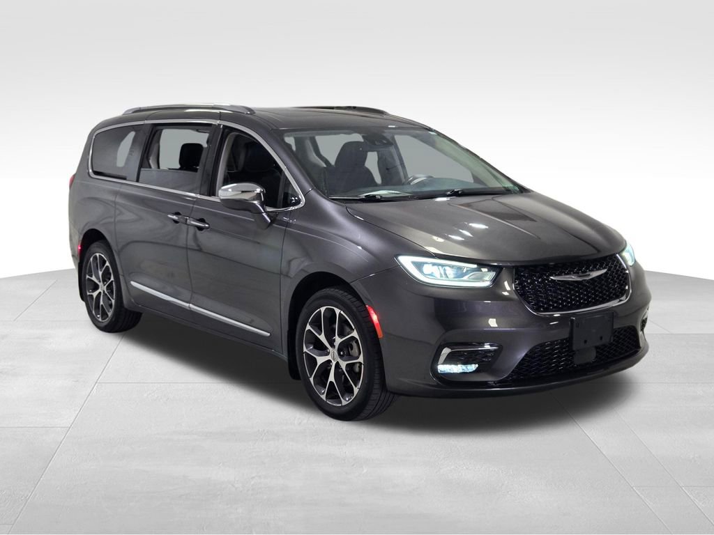Used 2021 Chrysler Pacifica Limited AWD/4WD image 20
