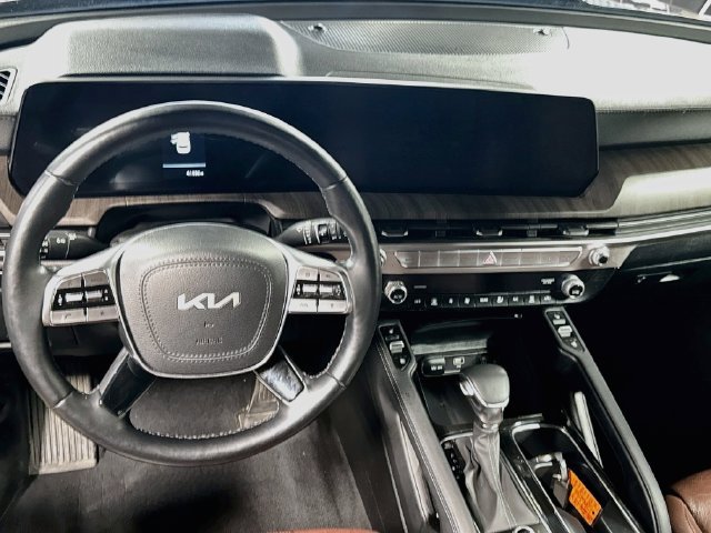 Certified 2024 Kia Telluride EX w/ EX Captain's Chair Package AWD/4WD image 20
