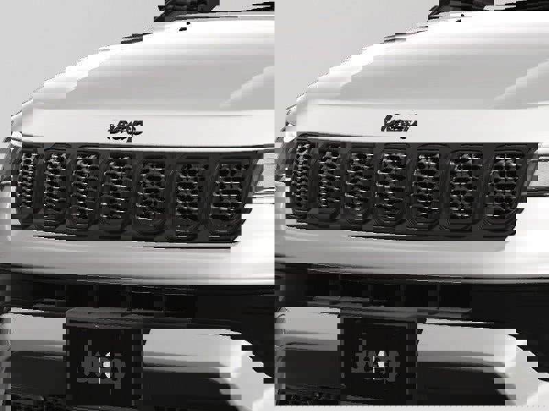 New 2024 Jeep Compass Latitude w/ Sun and Sound Group image 12