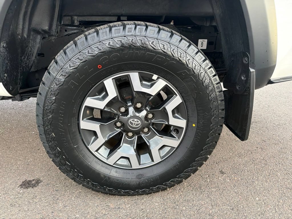 Used 2023 Toyota Tacoma TRD Off-Road w/ Black Out Package (TMS) AWD/4WD image 31