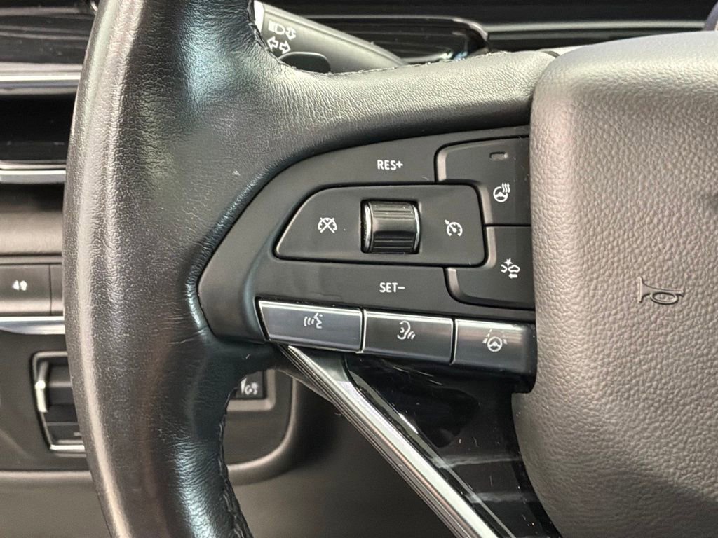 Used 2023 Cadillac Escalade Sport AWD/4WD image 15