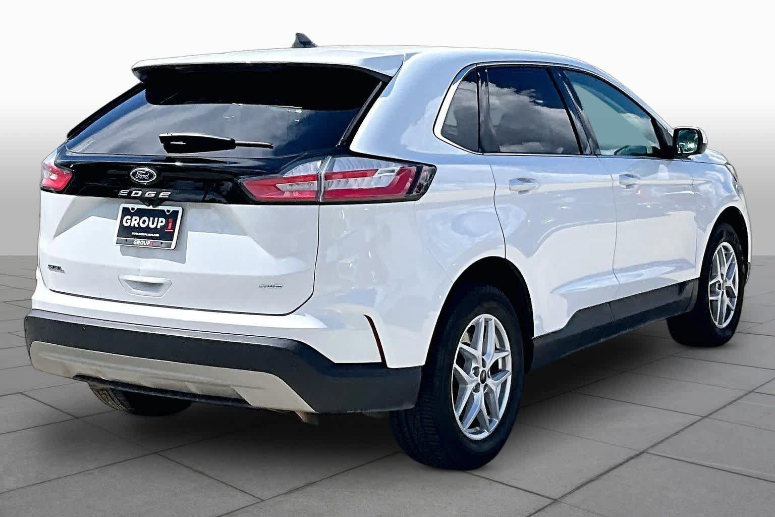 Used 2023 Ford Edge SEL AWD/4WD image 12