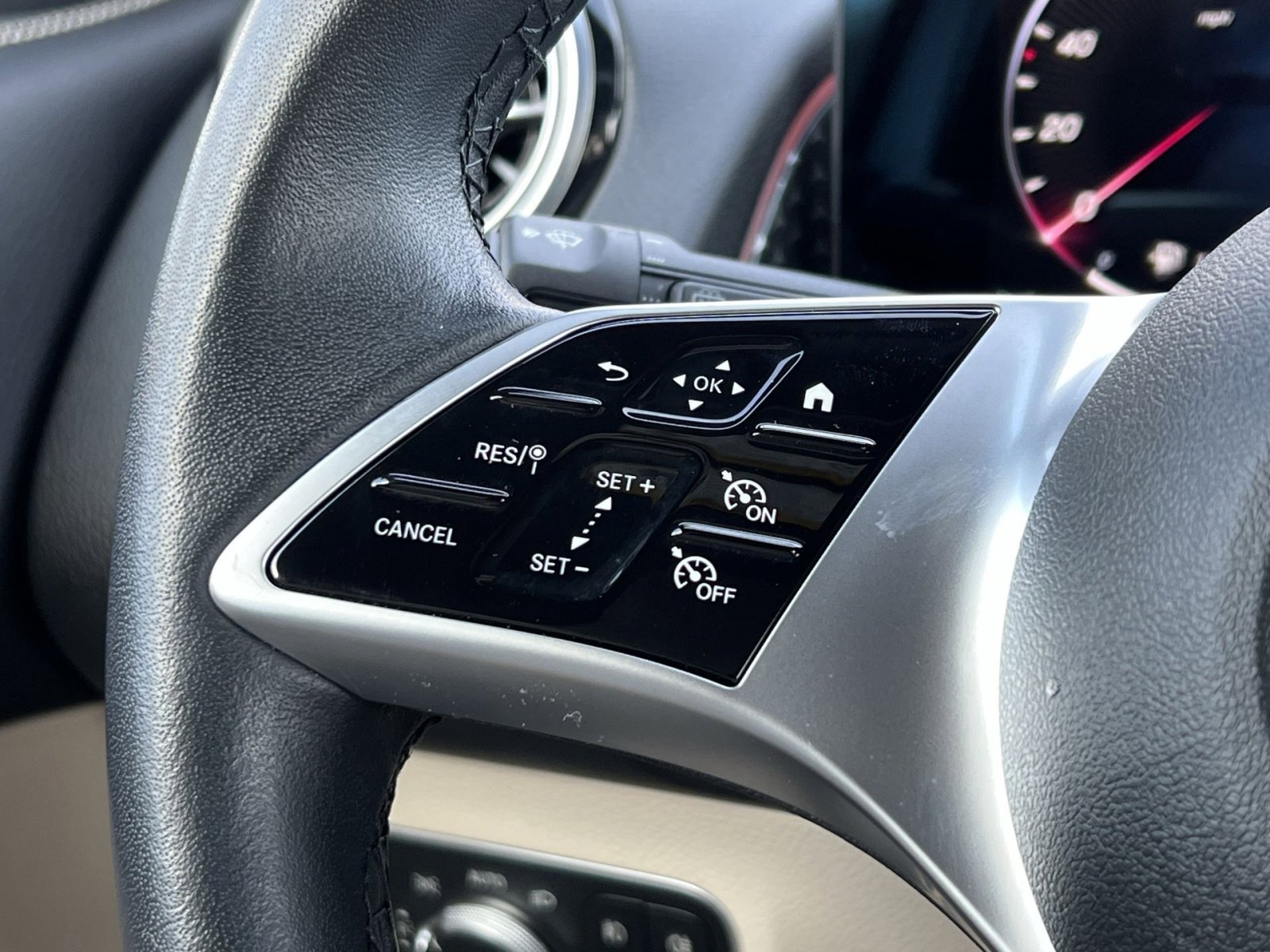 Certified 2024 Mercedes-Benz GLB 250 GLB 250 image 30