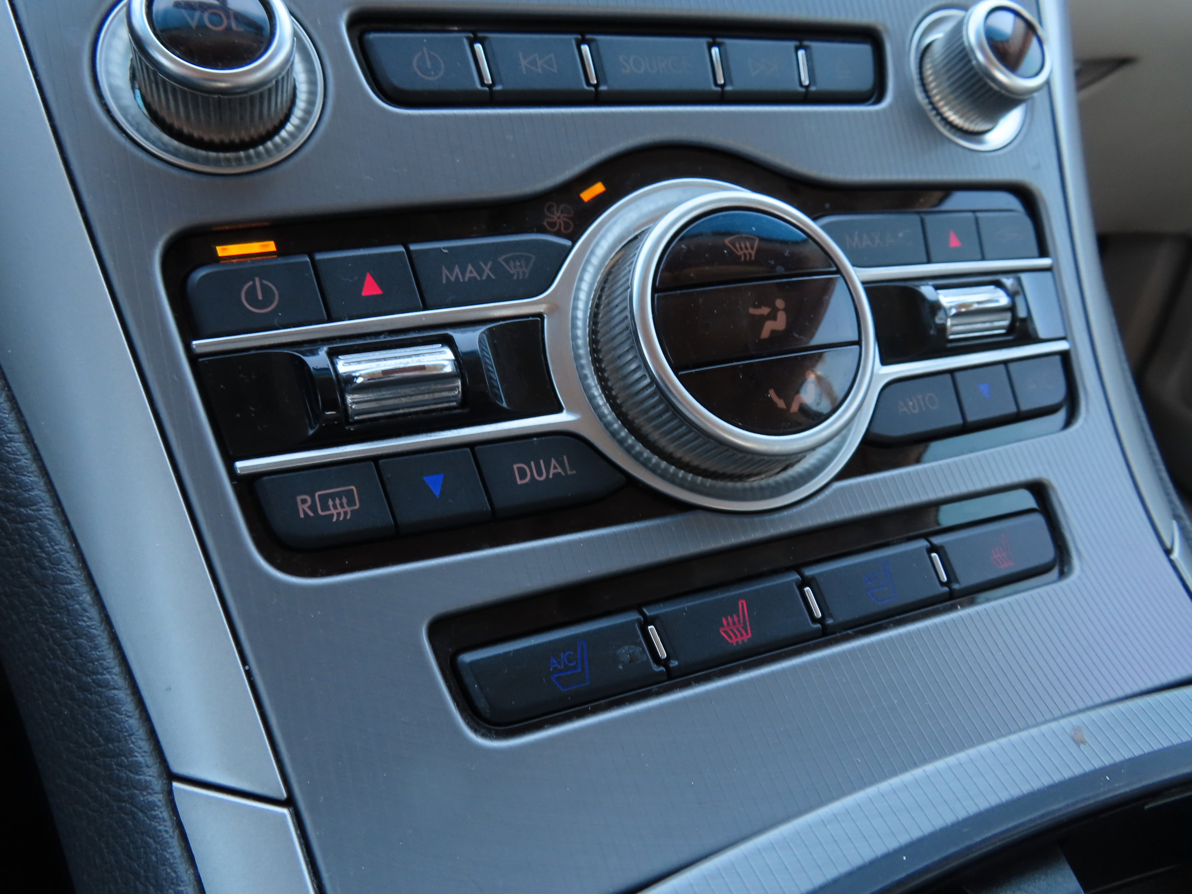 Used 2017 Lincoln MKZ Reserve image 17