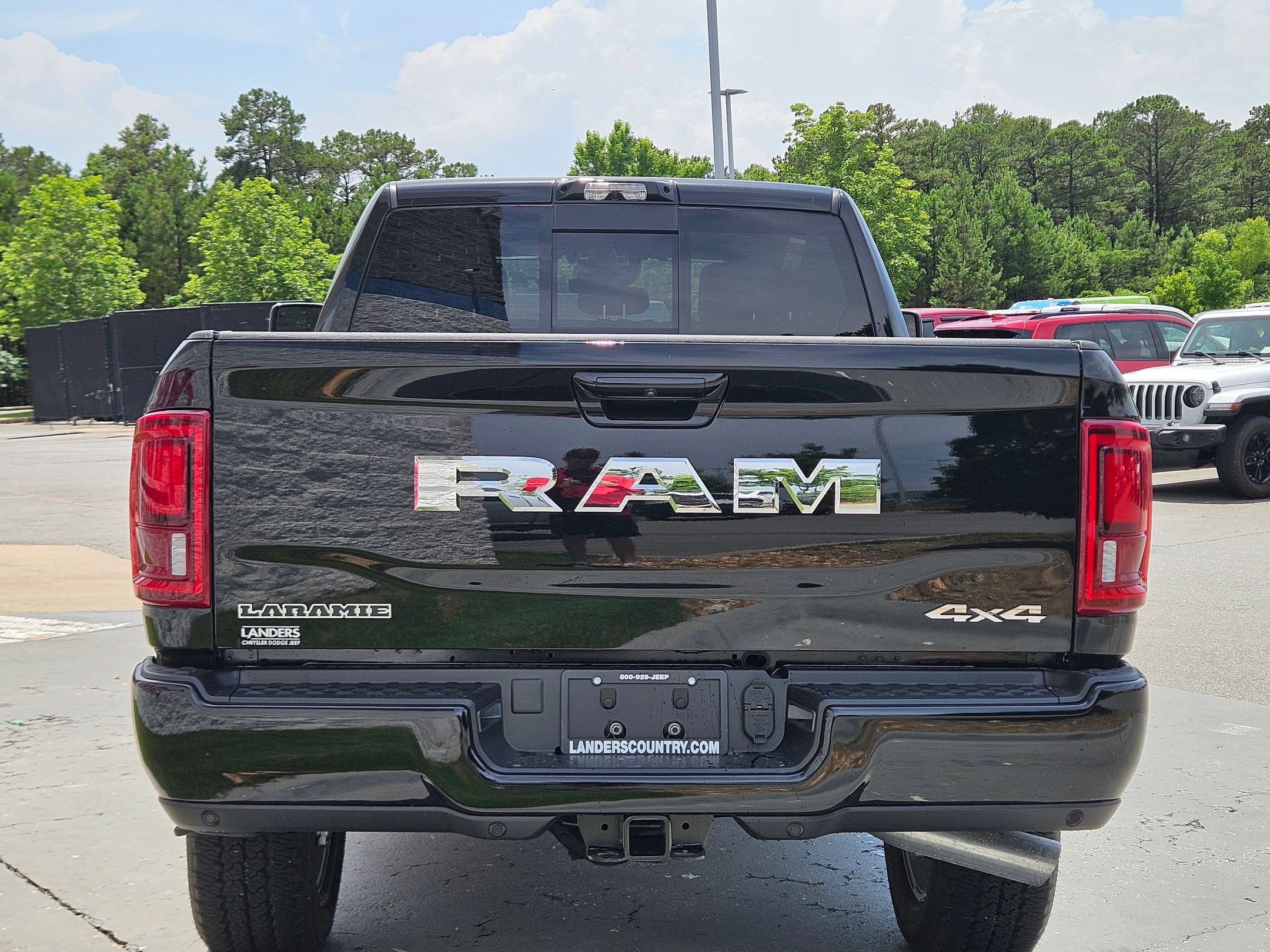 New 2026 RAM 2500 Laramie w/ Sport Appearance Package AWD/4WD image 6