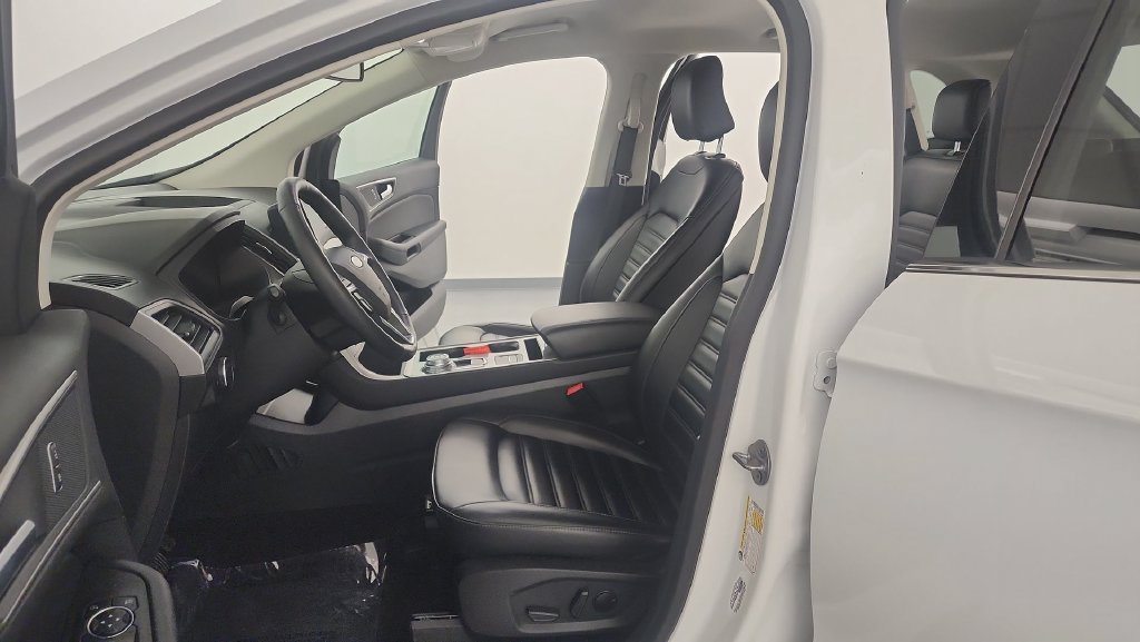 Certified 2024 Ford Edge SEL w/ Convenience Package AWD/4WD image 15