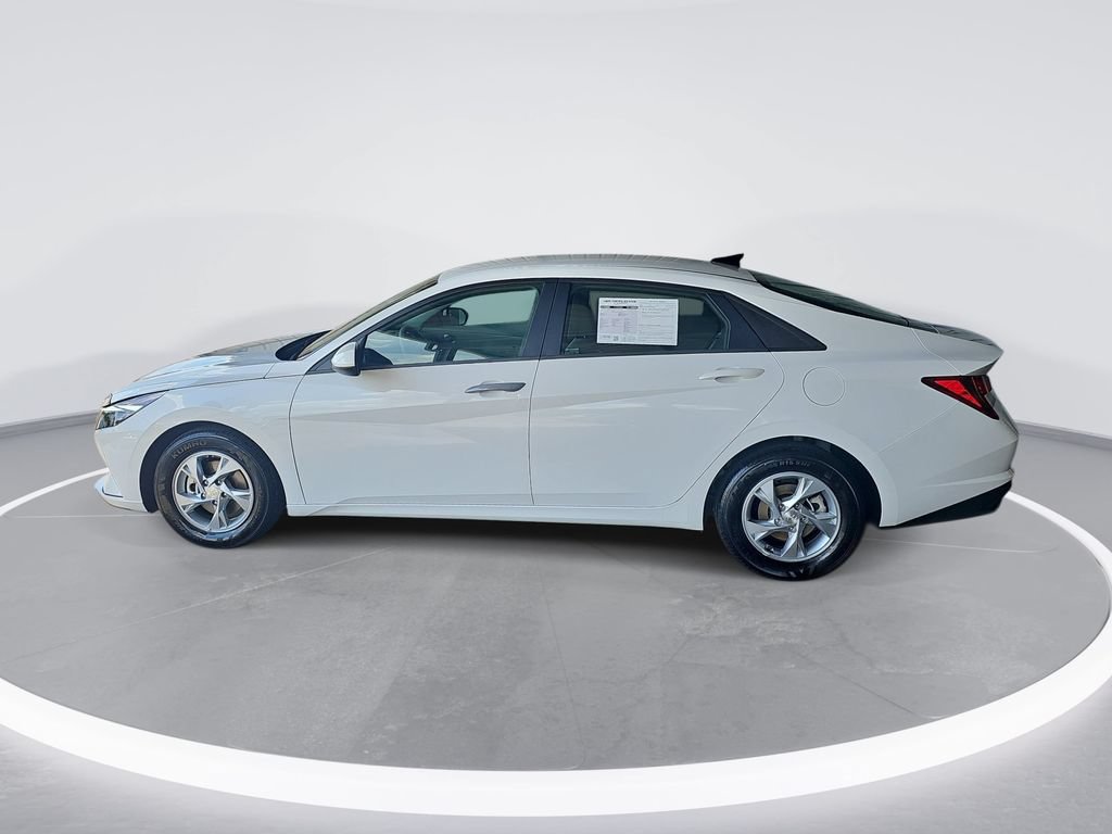 Certified 2023 Hyundai Elantra SE FWD image 8