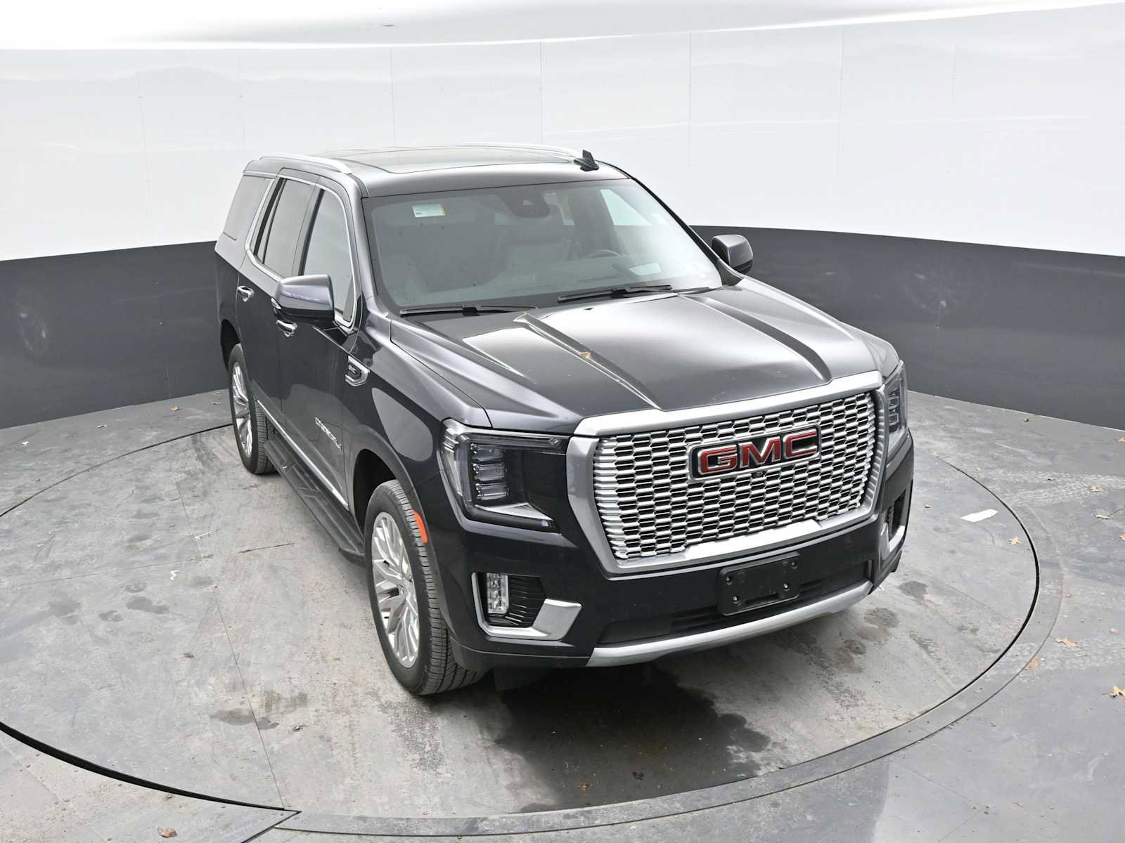 Used 2023 GMC Yukon Denali AWD/4WD image 16