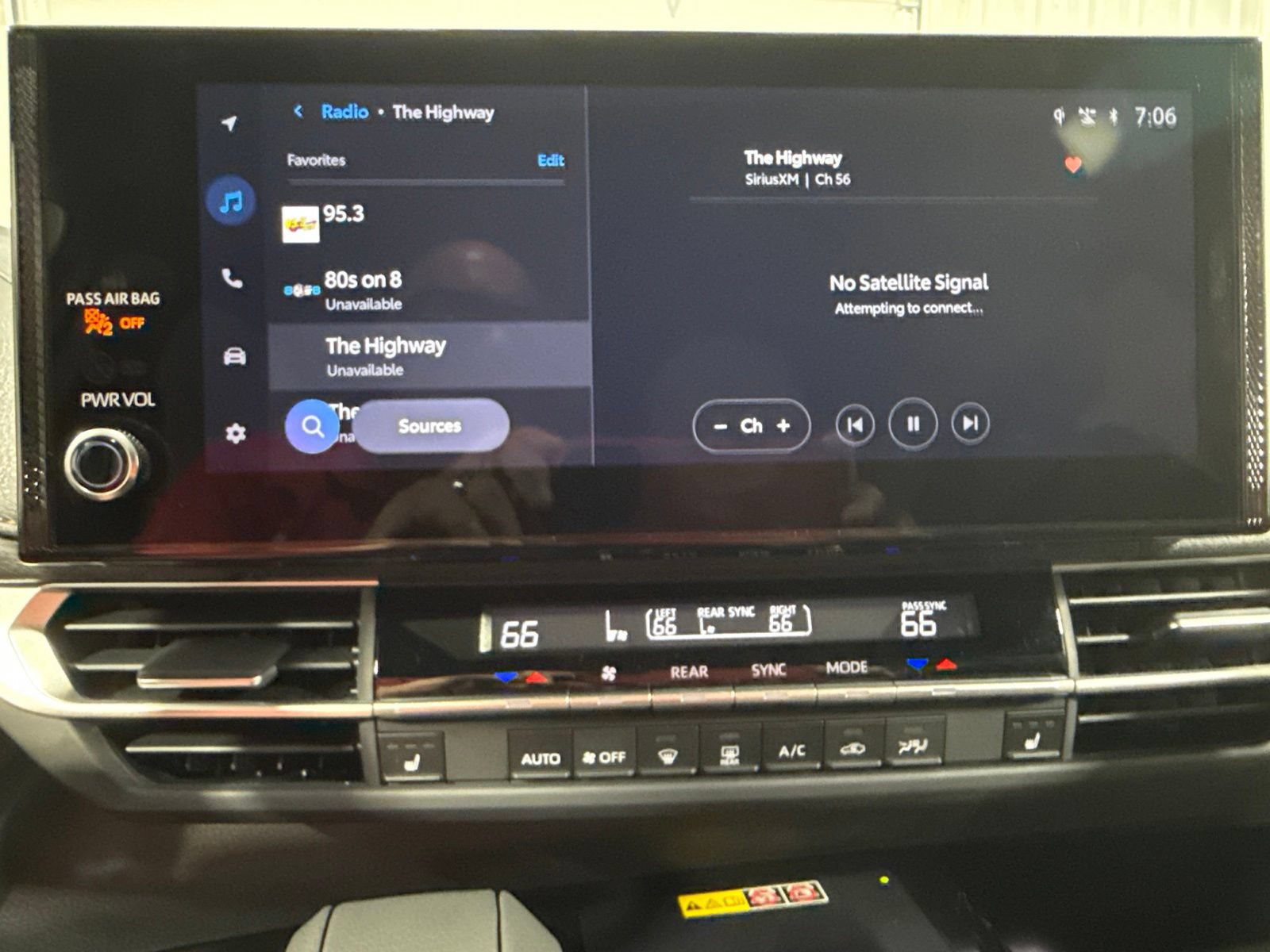 New 2026 Toyota Sienna XLE Woodland Edition AWD/4WD image 29