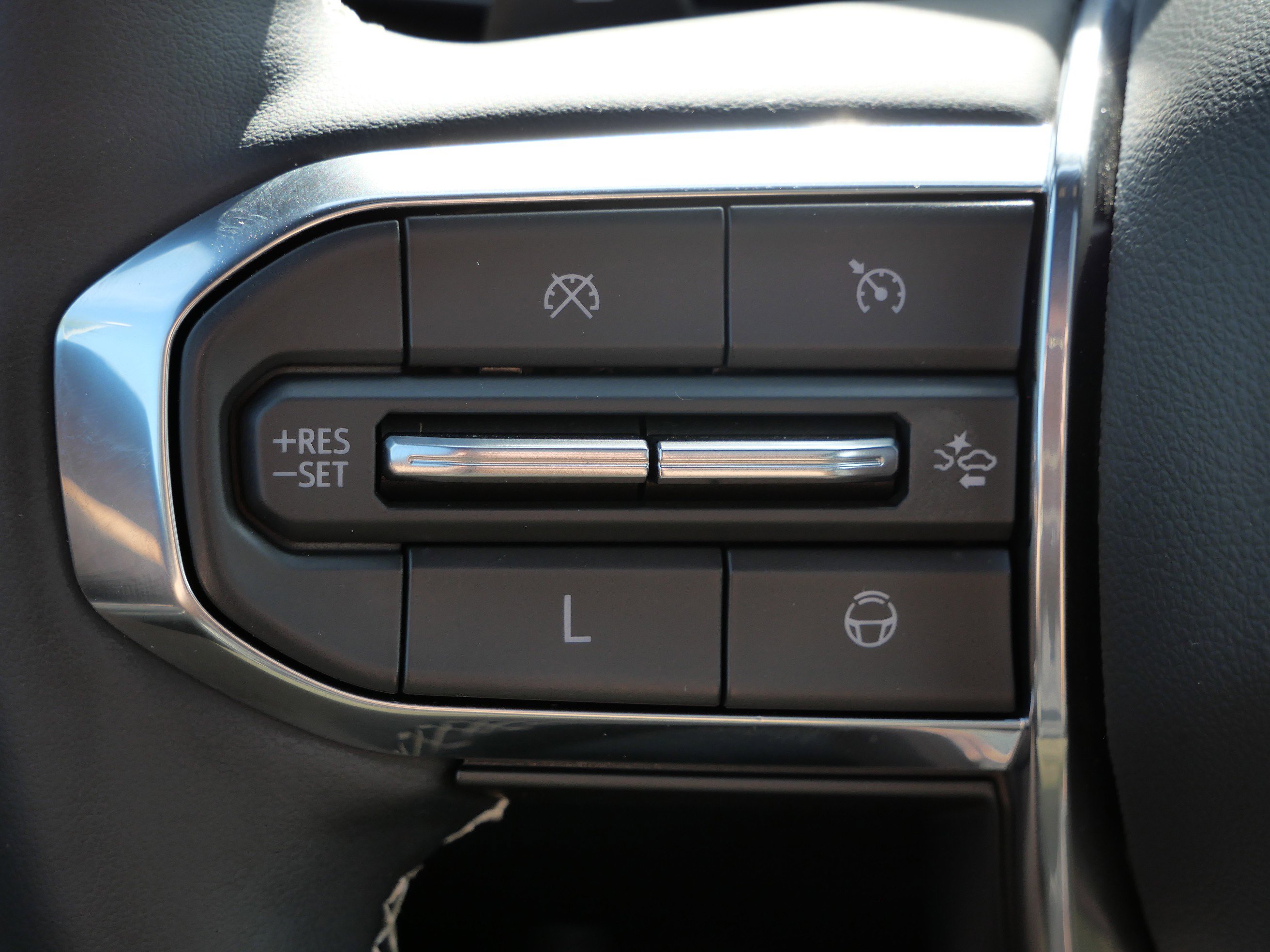 Used 2024 GMC Acadia Denali w/ Super Cruise Package image 25