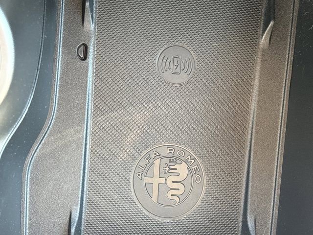 Used 2024 Alfa Romeo Tonale Ti AWD/4WD image 37