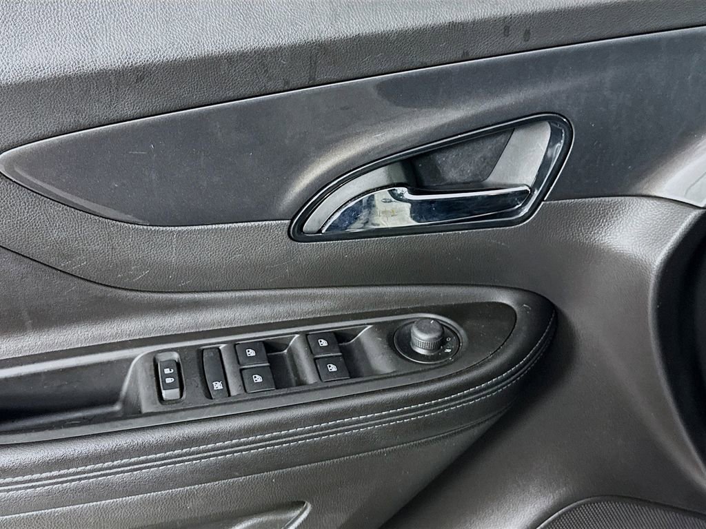 Used 2019 Buick Encore Preferred w/ Safety Package image 17