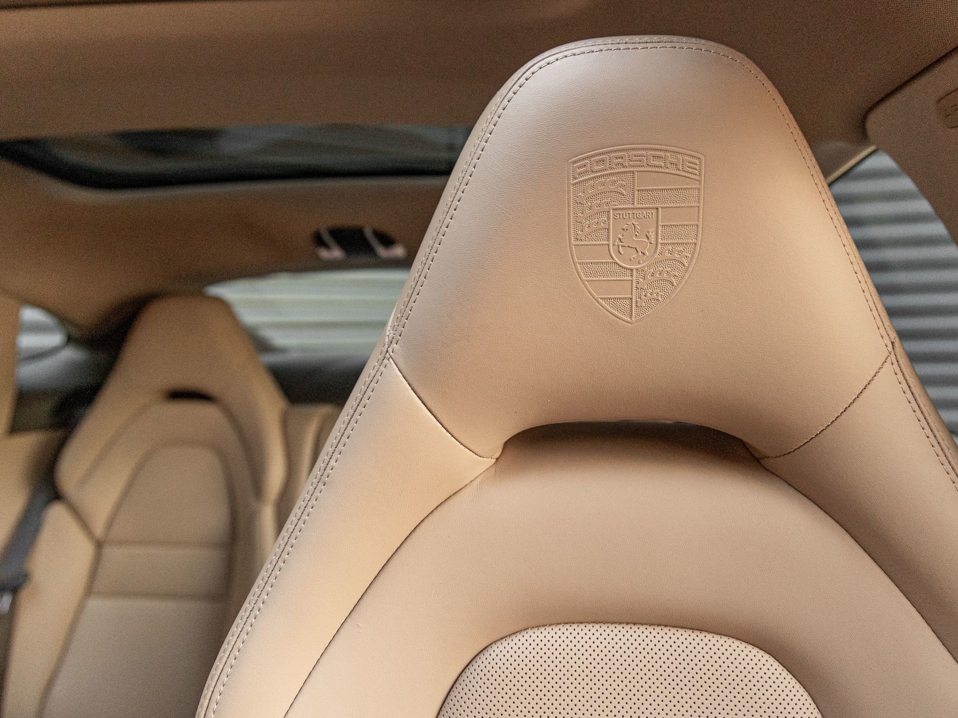 Certified 2023 Porsche Panamera Platinum Edition image 15