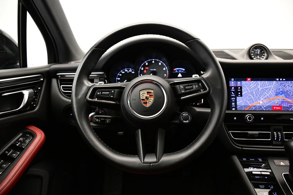 Used 2023 Porsche Macan S image 25