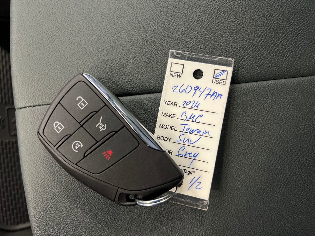 Certified 2026 GMC Terrain AT4 w/ Convenience Package III AWD/4WD image 30