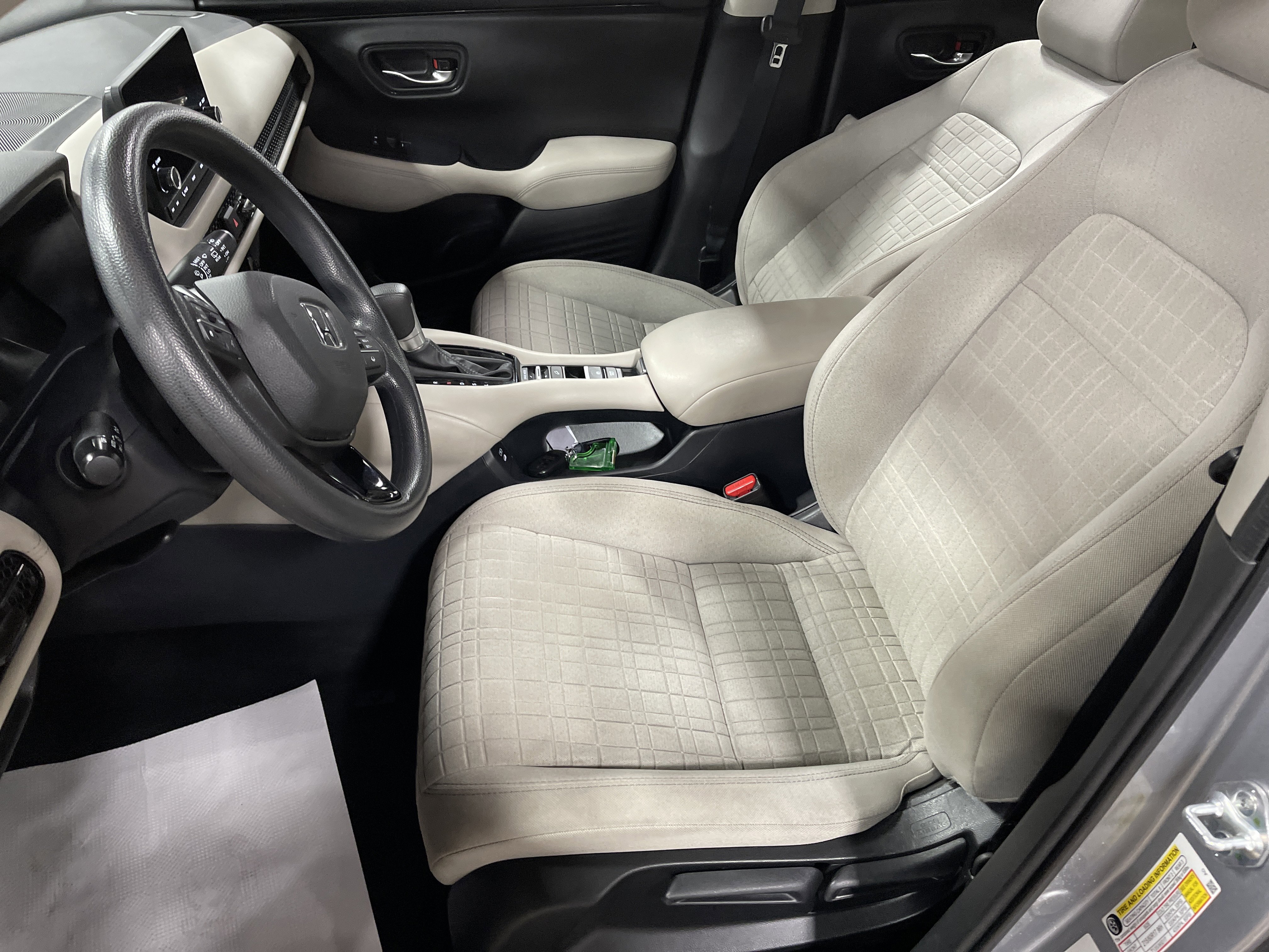 Used 2024 Honda HR-V LX image 8