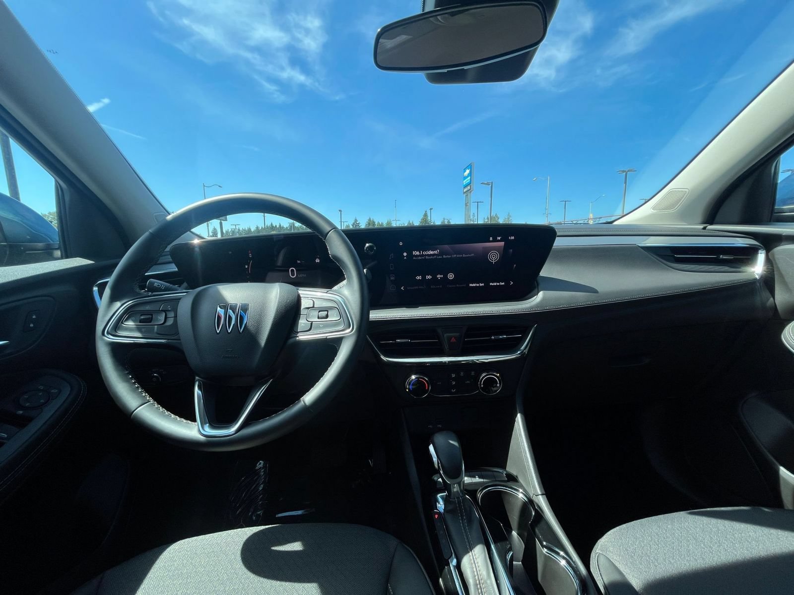 Used 2026 Buick Encore GX Preferred AWD/4WD image 34