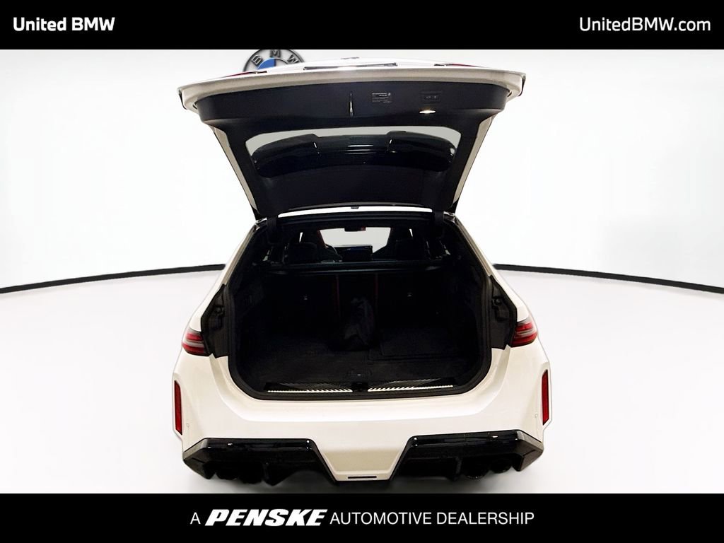 Used 2026 BMW M5 Touring AWD/4WD image 14