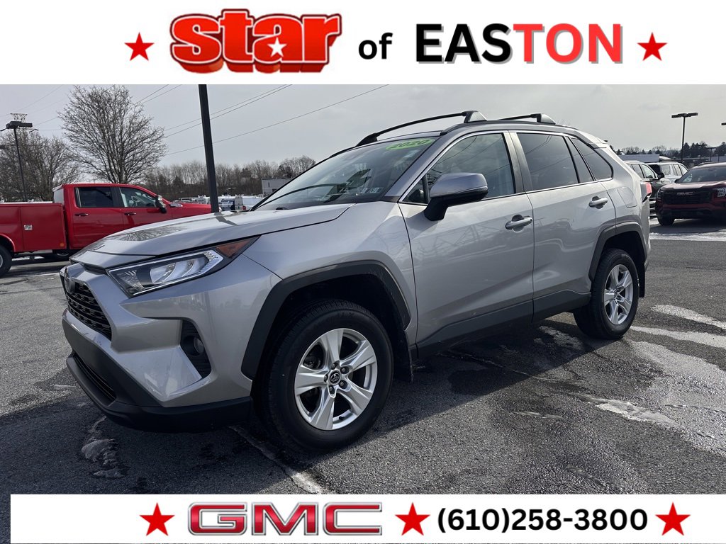 Used 2020 Toyota RAV4 XLE image 2