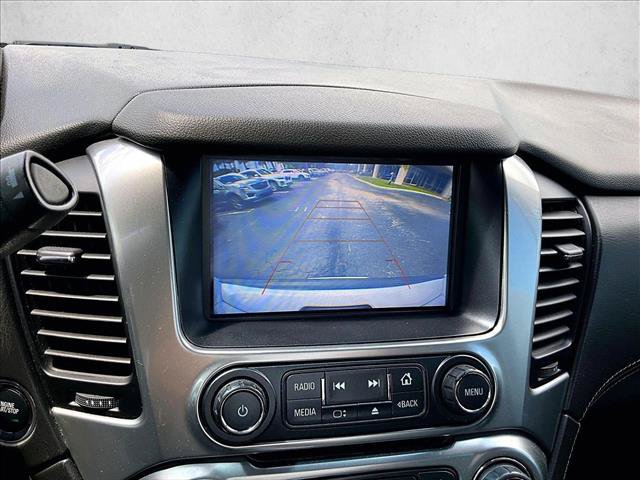 Used 2020 Chevrolet Suburban LT w/ RST Edition RWD image 23
