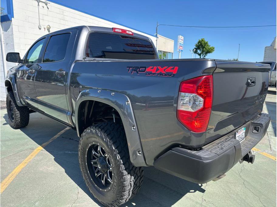 Used 2014 Toyota Tundra SR5 w/ SR5 Upgrade Package AWD/4WD image 11
