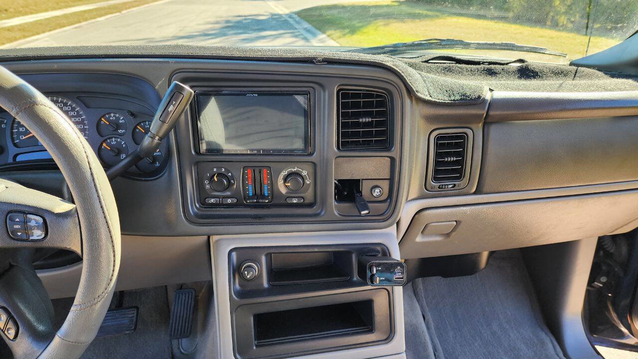 Used 2005 Chevrolet Avalanche LS w/ Preferred Equipment Group image 30