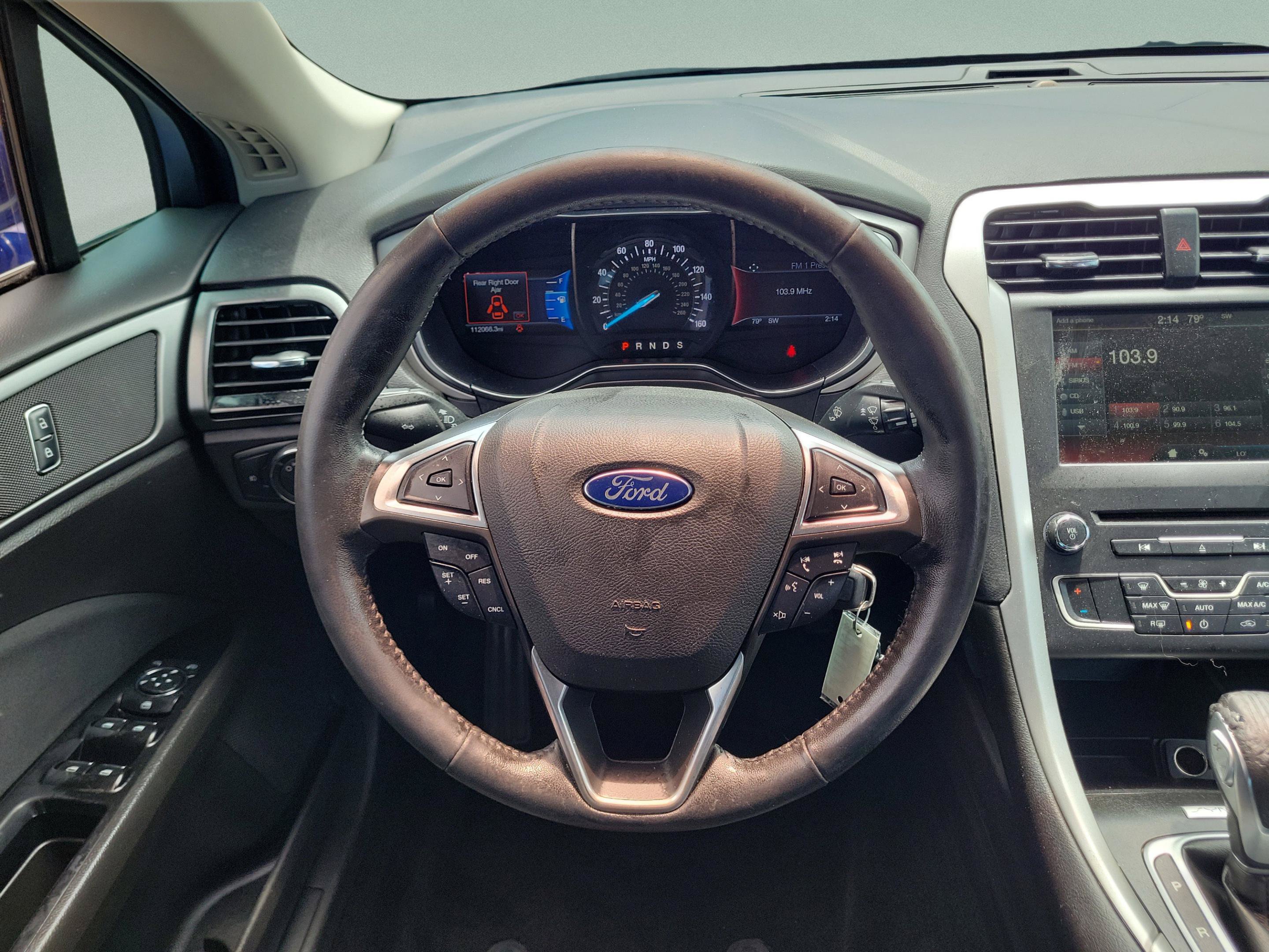 Used 2016 Ford Fusion SE FWD image 12