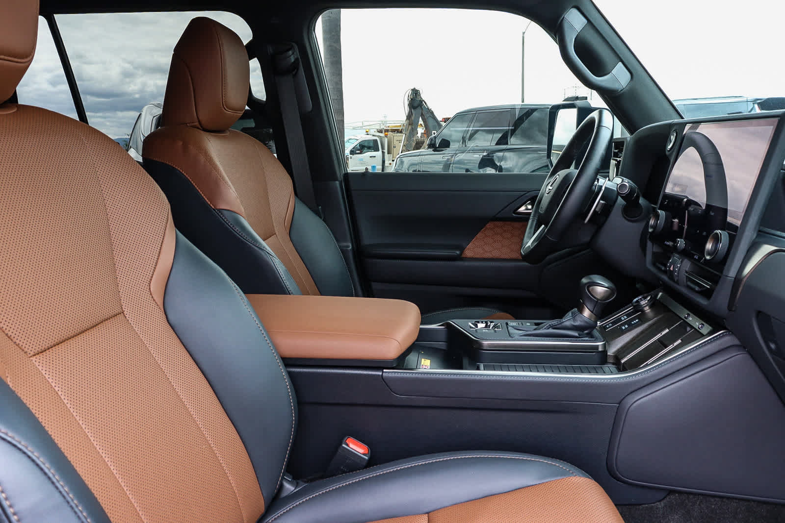 Used 2025 Lexus GX 550 AWD/4WD image 27