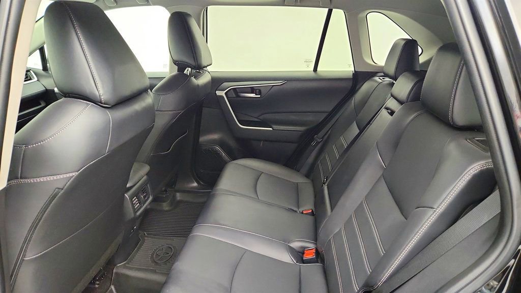 Used 2023 Toyota RAV4 XLE Premium AWD/4WD image 21