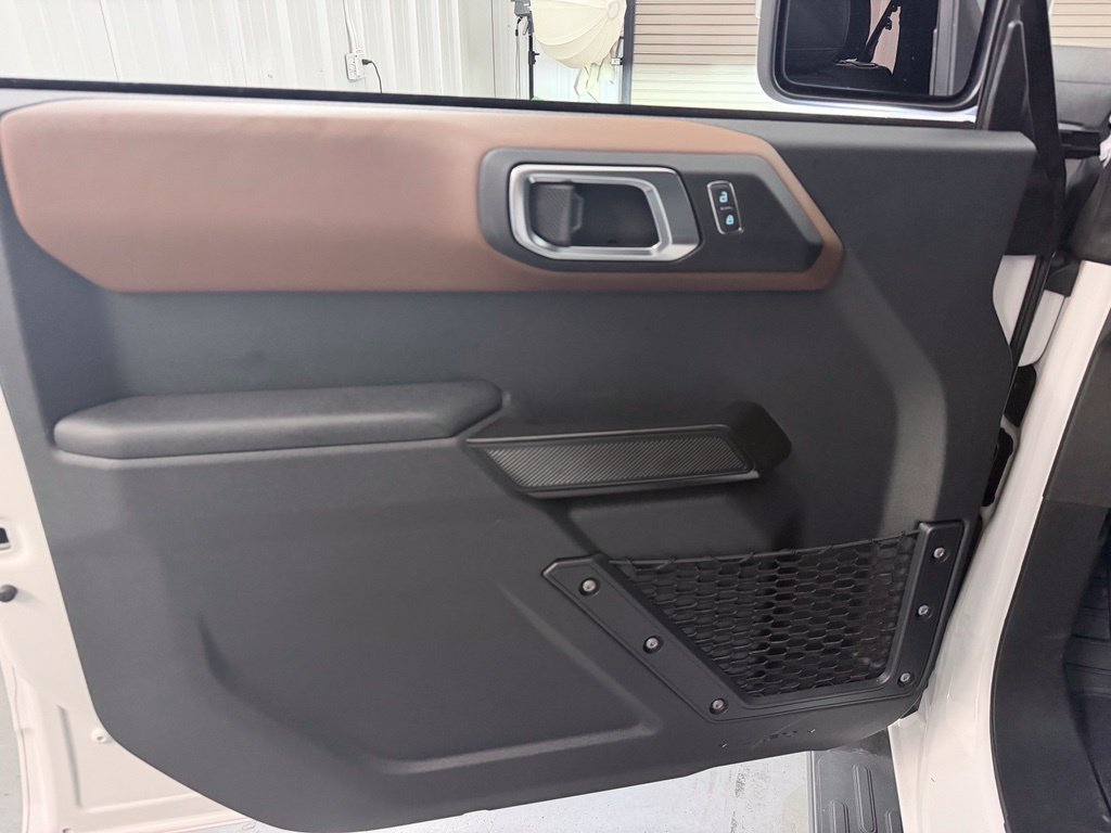 Used 2024 Ford Bronco Outer Banks AWD/4WD image 11