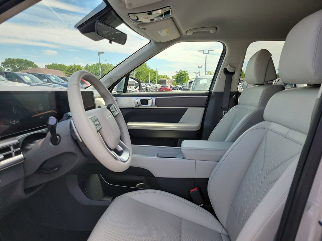 Used 2025 Hyundai Santa Fe SEL AWD/4WD image 18
