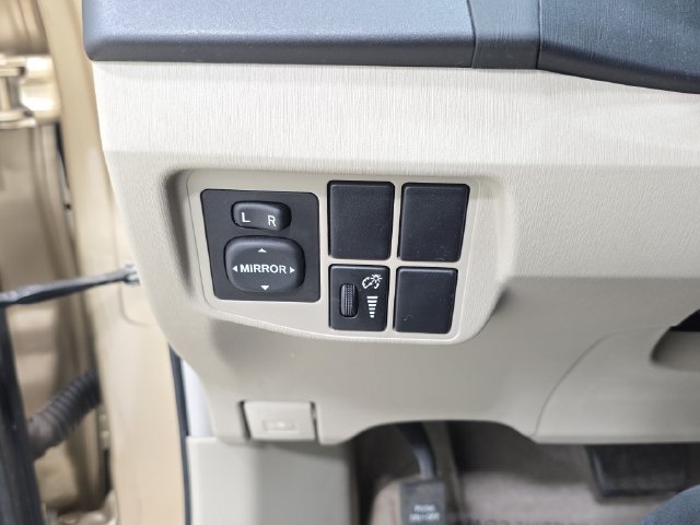 Used 2010 Toyota Prius Two FWD image 24