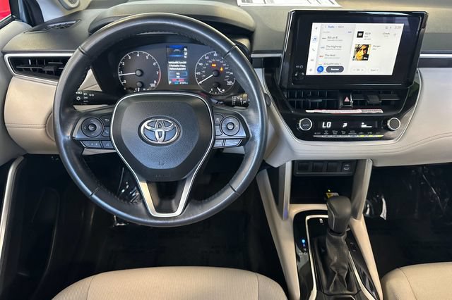 Certified 2023 Toyota Corolla Cross LE w/ Moonroof Package FWD image 18