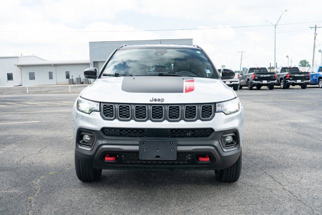 Certified 2025 Jeep Compass Trailhawk AWD/4WD image 8