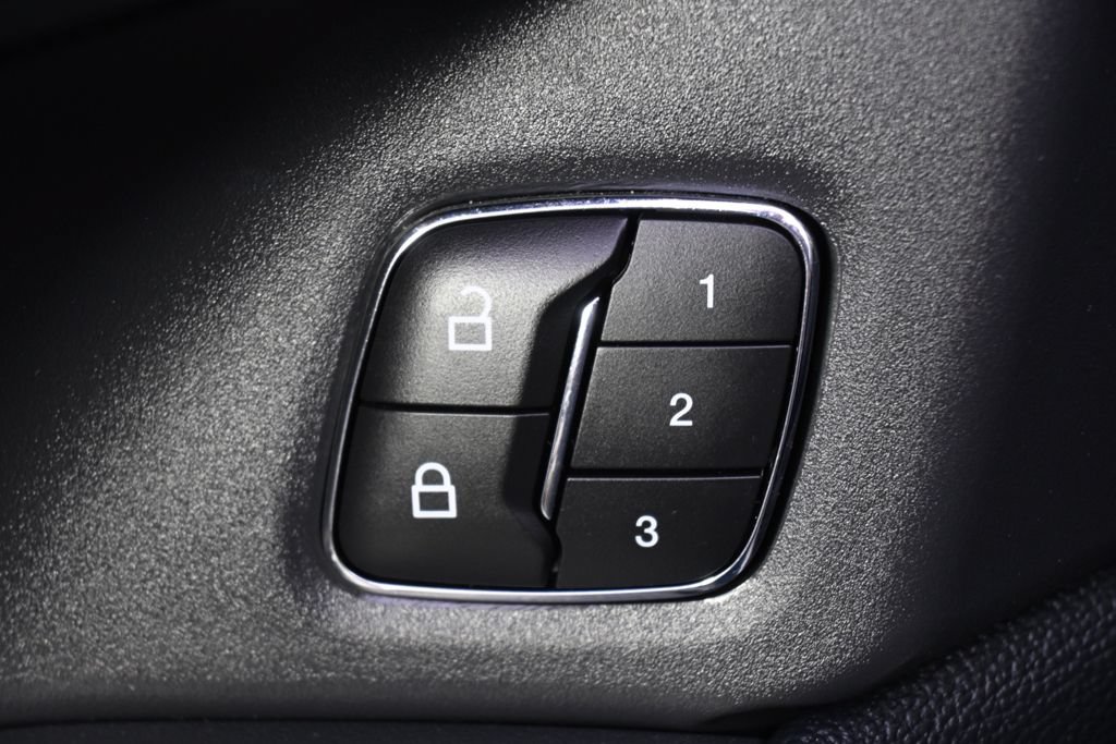 Used 2023 Ford Expedition Max XLT AWD/4WD image 25