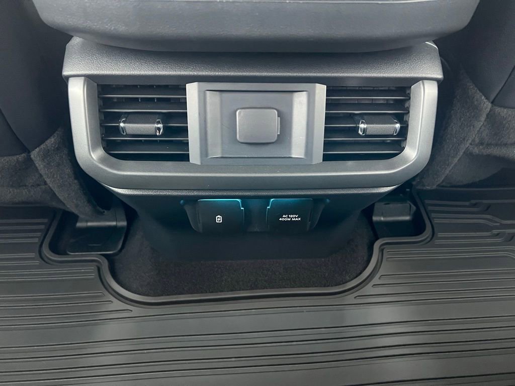 Used 2024 Ford F150 Lariat w/ FX4 Off-Road Package image 24