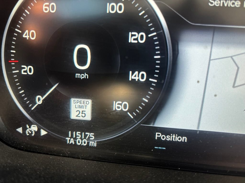 Used 2016 Volvo XC90 T6 Inscription w/ Vision Package AWD/4WD image 13