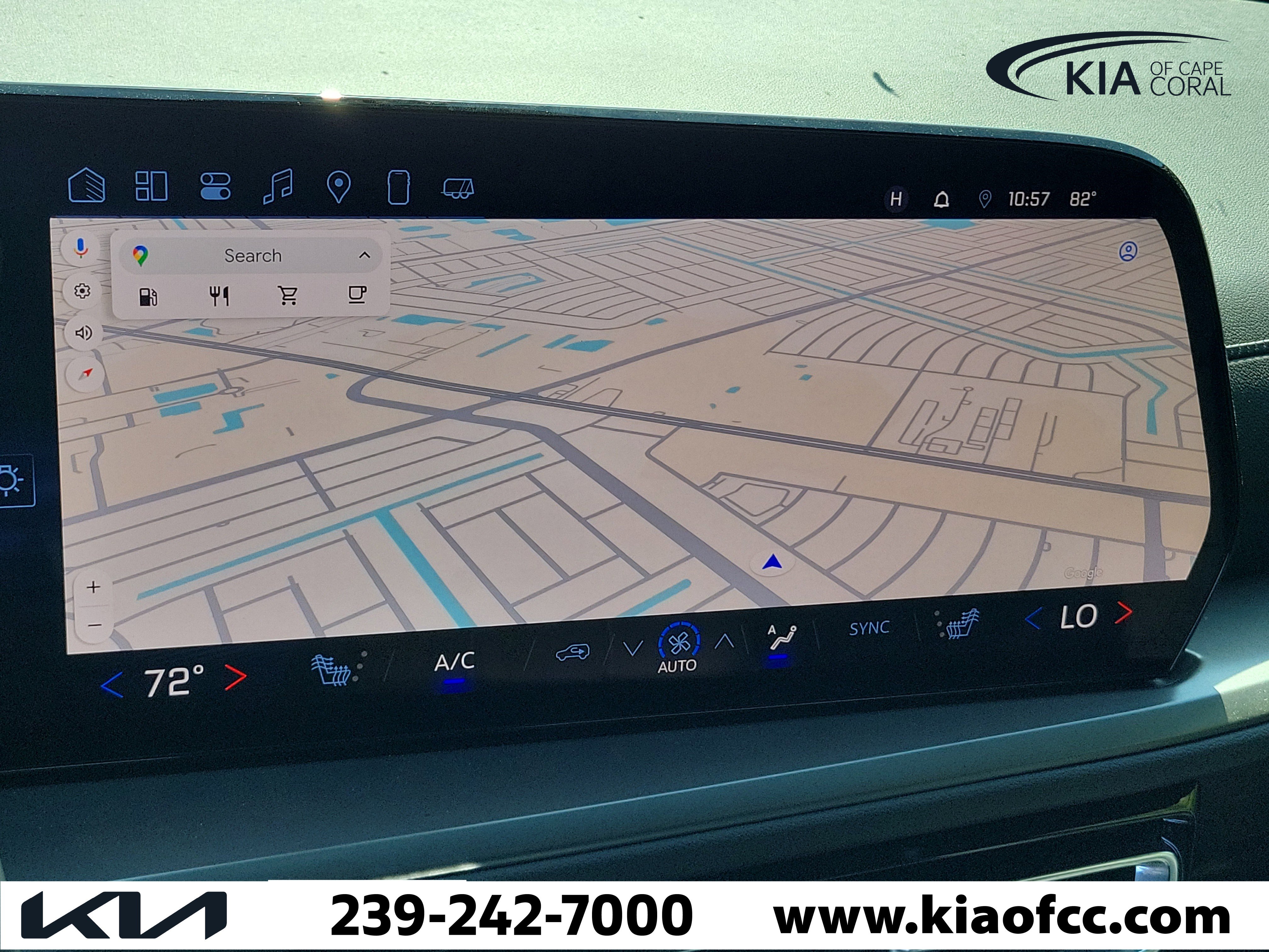 Used 2025 Chevrolet Traverse LT image 27