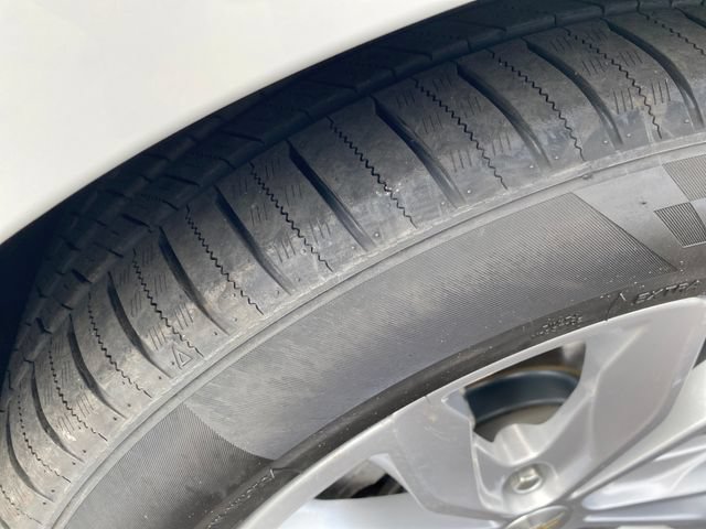 Used 2023 Chevrolet Malibu LT FWD image 22