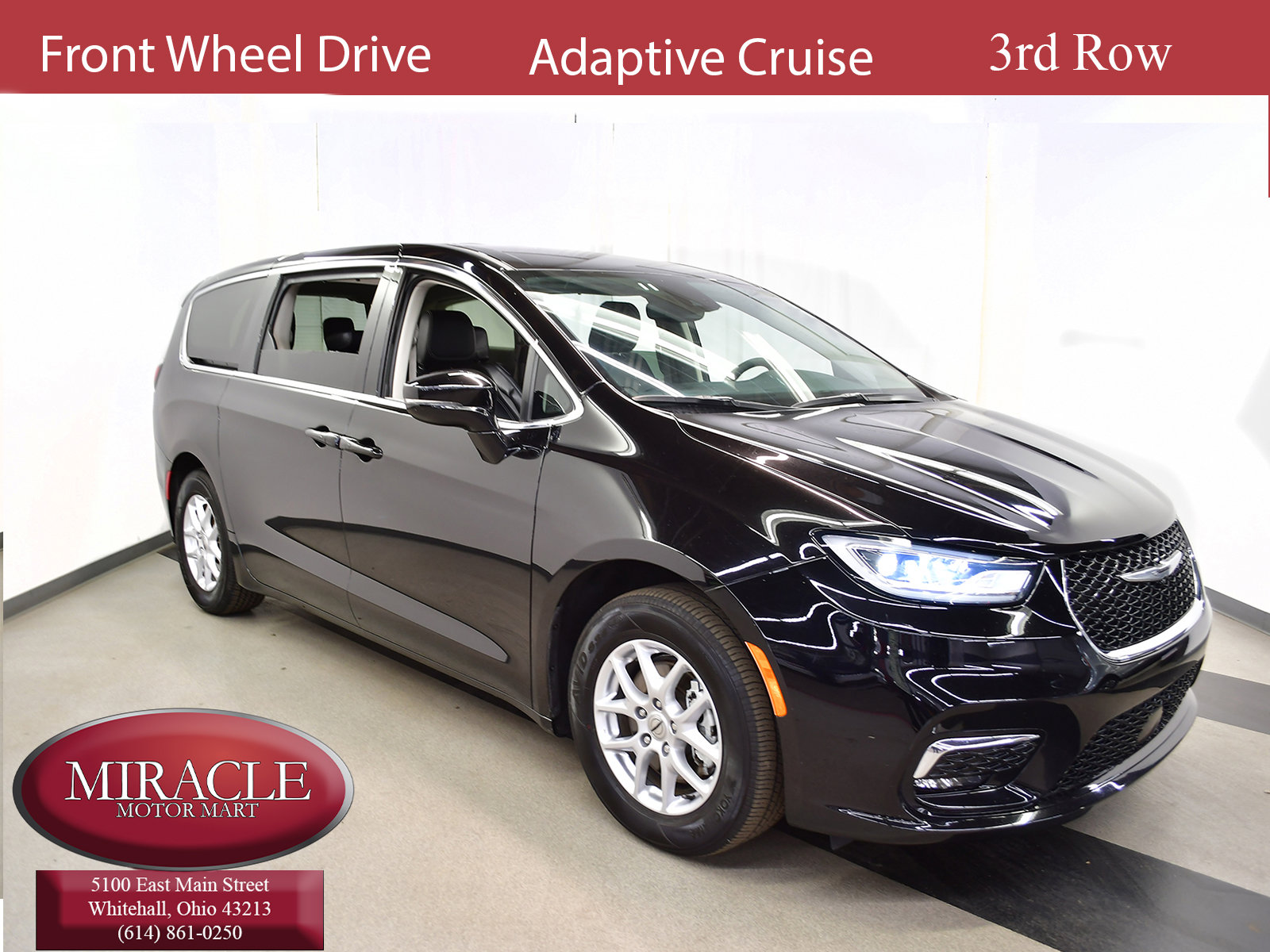 Used 2024 Chrysler Pacifica Touring-L image 1