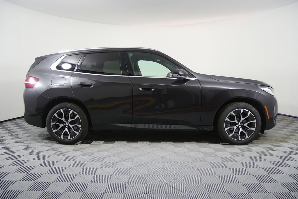 Certified 2025 BMW X3 xDrive30i image 2