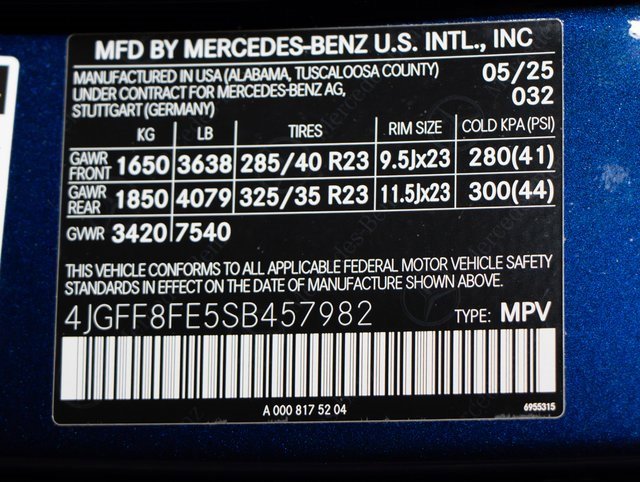 Used 2025 Mercedes-Benz GLS 580 4MATIC image 25