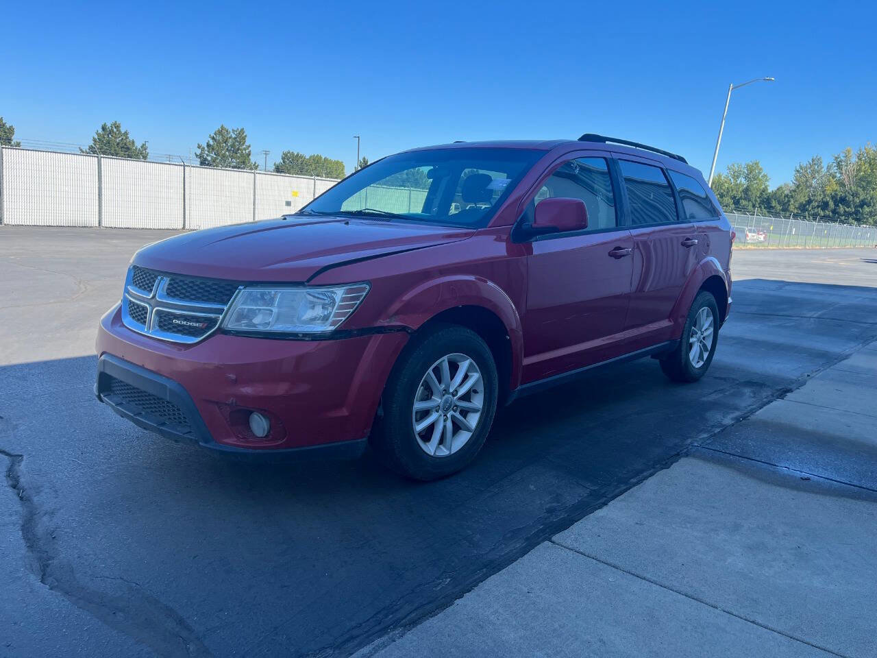 Used 2016 Dodge Journey SXT w/ Comfort/Convenience Group image 2