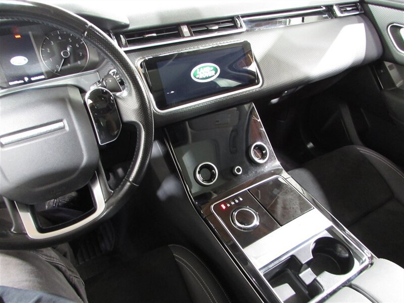 Used 2018 Land Rover Range Rover Velar AWD/4WD image 60