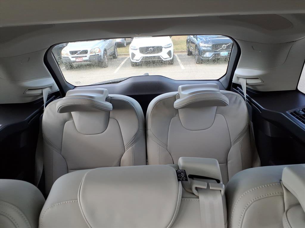 New 2026 Volvo XC90 T8 Ultra w/ Protection Package Premier image 21