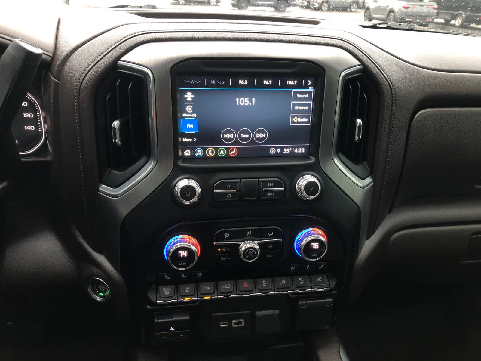 Used 2021 GMC Sierra 2500 Denali w/ Denali Ultimate Package image 27