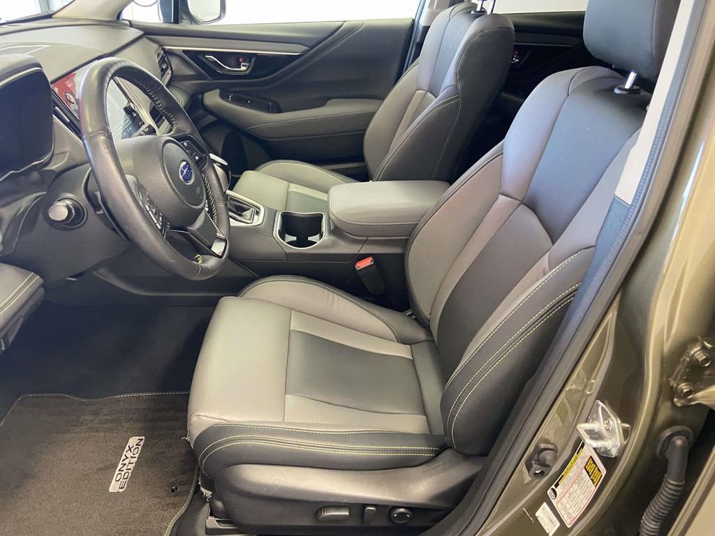 Used 2024 Subaru Outback Onyx Edition AWD/4WD image 17